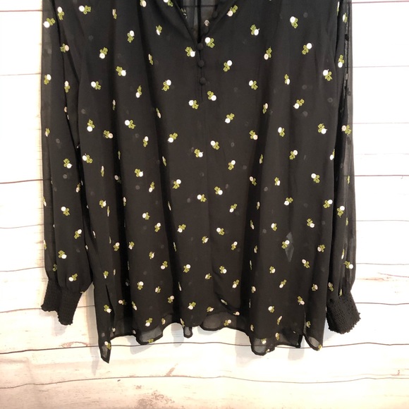 CAbi Semi Sheer Floral Blouse top 5338 - Picture 4 of 7